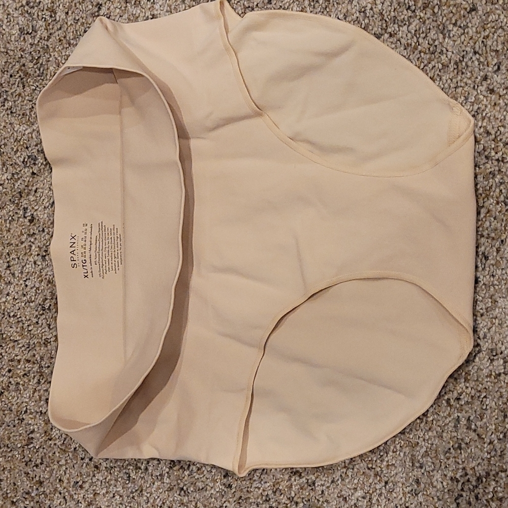 SPANX shapeware underwear